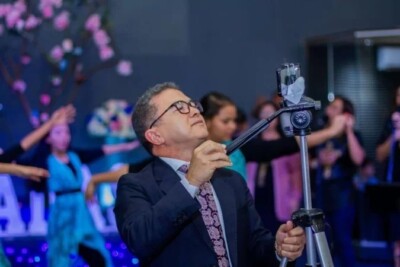 Pastor é denunciado por desviar verbas de igreja evangélica do Entorno do DF Justiça vai avaliar se aceita ou não denúncia. MPGO acusa pastor