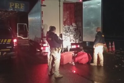 PRF apreende 211 mil maços de cigarros contrabandeados em Itumbiara