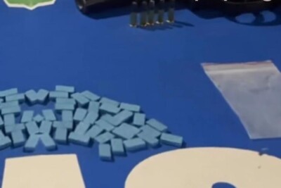 Homem é preso ao tentar fugir com revólver 22 e drogas, em Goiânia