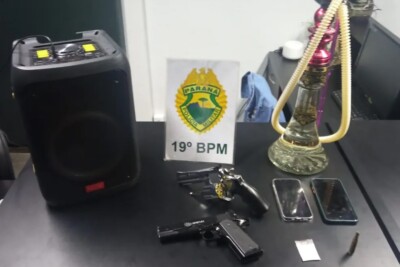 Paraná: PM apreende adolescentes que fizeram live com supostas armas e drogas
