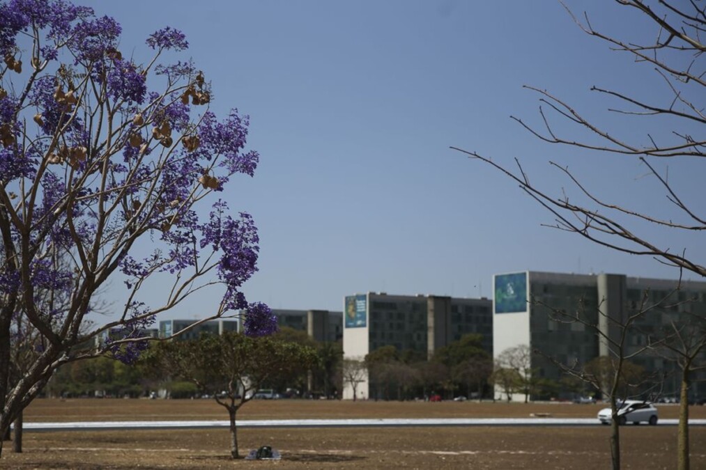 Cai a participação de mulheres em cargos no governo federal