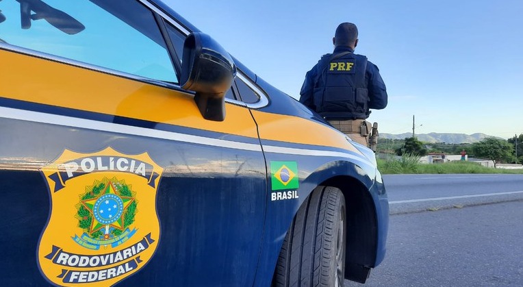 Viatura da Polícia Rodoviária Federal (PRF)