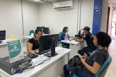 Central Mais Empregos oferece 308 vagas em supermercados e empresa de transporte em Goiânia