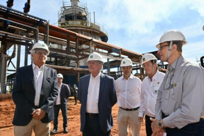 “Não tem tempo ruim para o agro brasileiro”, diz Alckmin sobre nova usina de cana em Goiás