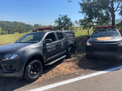 Suspeitos de roubar bancos morrem em confronto com a PM