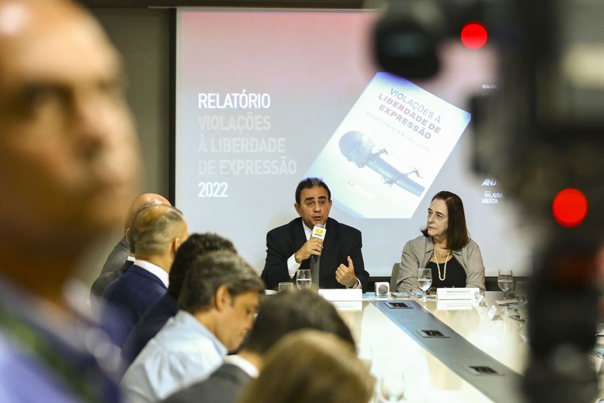 Brasil volta a registrar assassinatos de jornalistas