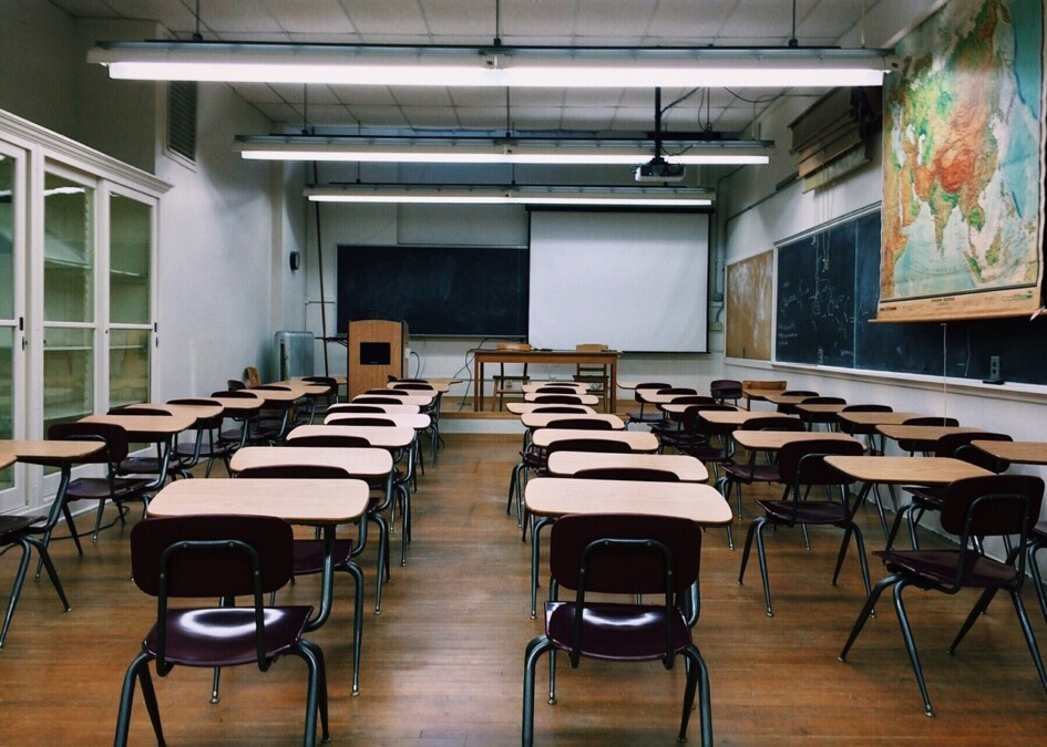 classroom-g9f798030f_1280