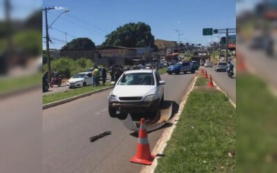 Jovem morre atropelado ao tentar atravessar avenida no setor Parque Oeste Industrial Motorista disse que não conseguiu ver a vítima a tempo