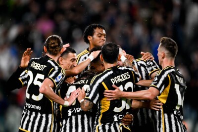 Jogadores da Juventus comemorando gol marcado