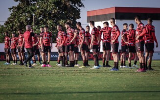 Jogadores do Atltico Goianiense em treinamento no CT