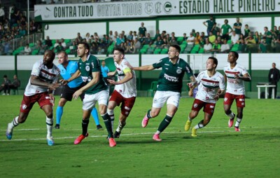 Confronto entre Goiás e Fluminense