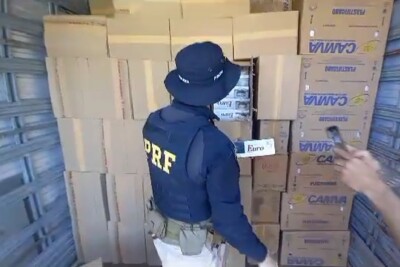 PRF apreende carga de cigarros avaliada em R$ 1 milhão na BR-060, em Rio Verde
