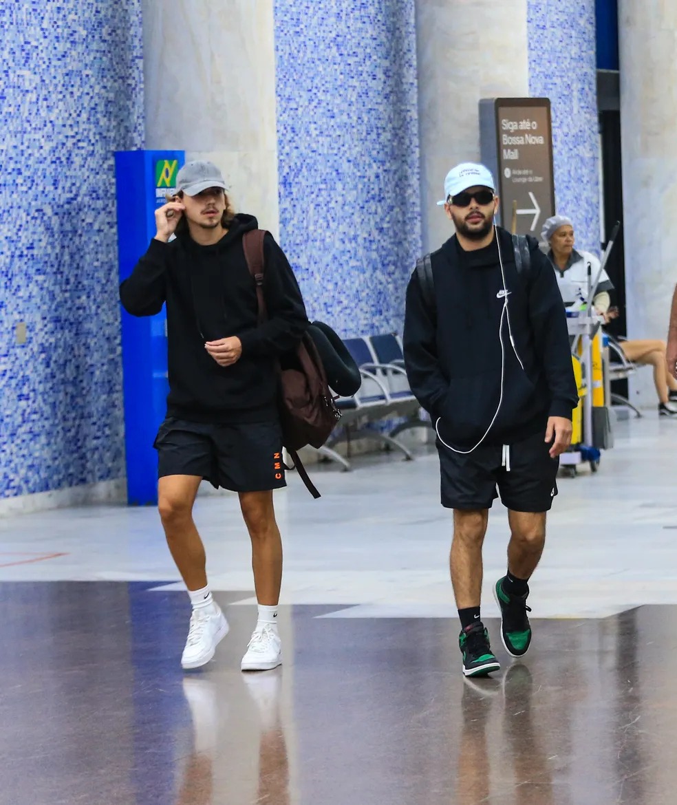 Pedro Sampaio e namorado