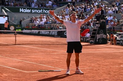 Thiago Wild comemora vitória em Roland Garros