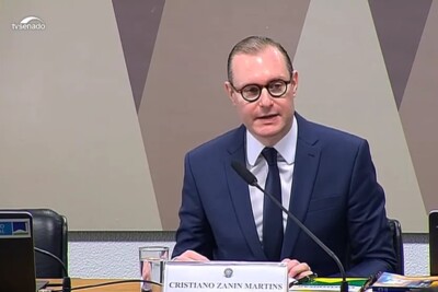Comissão do Senado aprova Zanin no STF por 21 a 5; indicação vai ao plenário