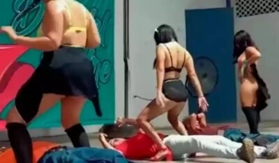 Prefeito causa polêmica ao contratar strippers para festa de Dia dos Pais, no México Miguel Villalobos não se pronunciou publicamente
