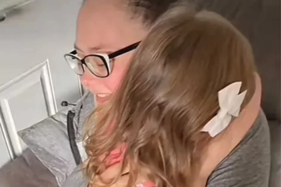 Emma e a filha (Foto: Tiktok/Reprodução)