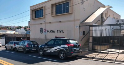 Homem é preso após agredir motorista de app com um facão, em Catalão Homem também desacatou os policiais no momento da ocorrência