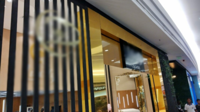 Polícia Civil e Procon Goiás interditam loja de colchões em shopping de Goiânia