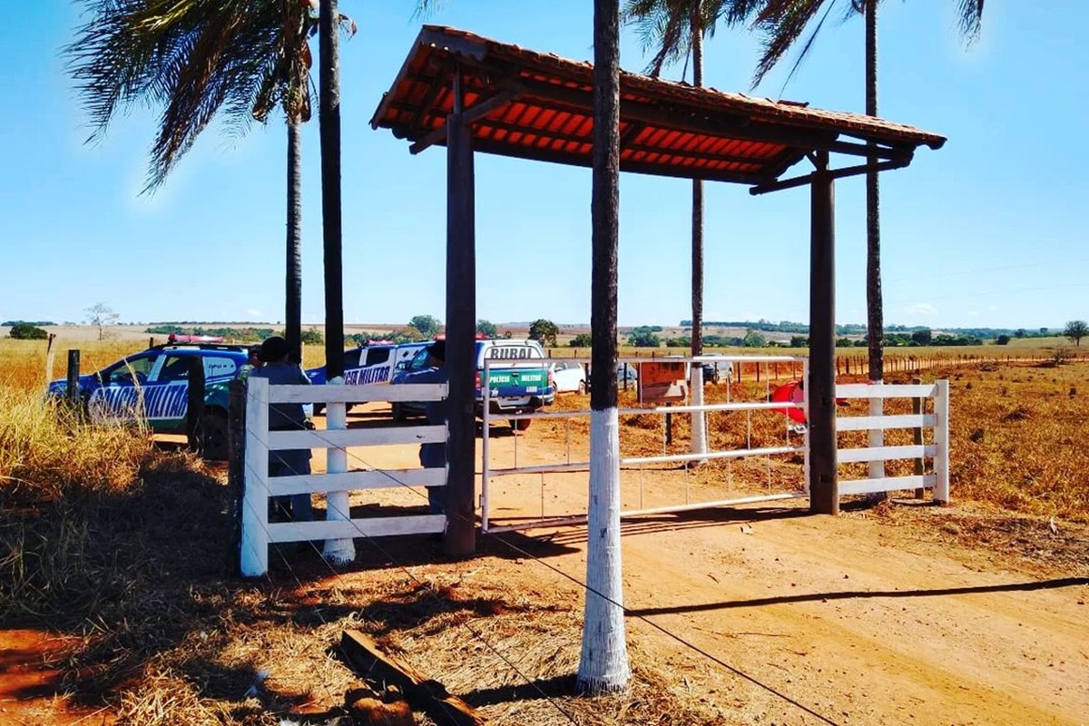 Famílias que reocuparam fazenda em Hidrolândia dizem que prefeitura e Estado dificultam direitos básicos