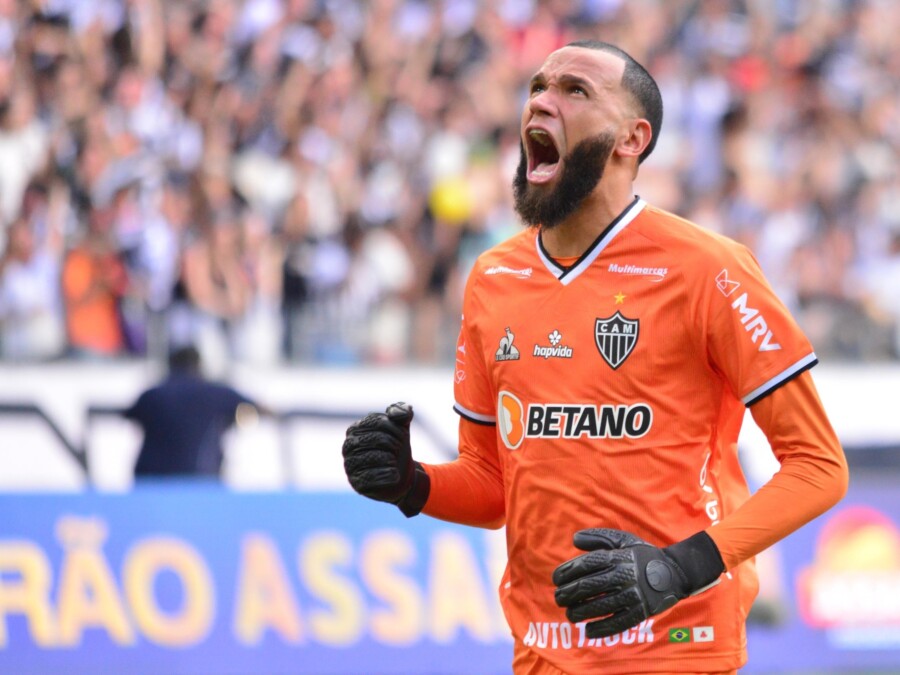 everson-comemora-lance-do-atletico-mg-na-partida-contra-o-fluminense-no-brasileirao-1638131470124_v2_4x3