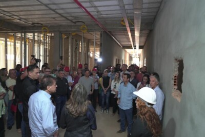 Hospital Regional de Catalão está 50% pronto e deve beneficiar 320 pessoas, diz Adib