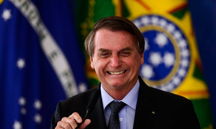 TSE aplicou R$ 250 mil em multas a Bolsonaro por ataques ao sistema eleitoral e descumprimento de decisões Valores se somam a R$ 1 milhão