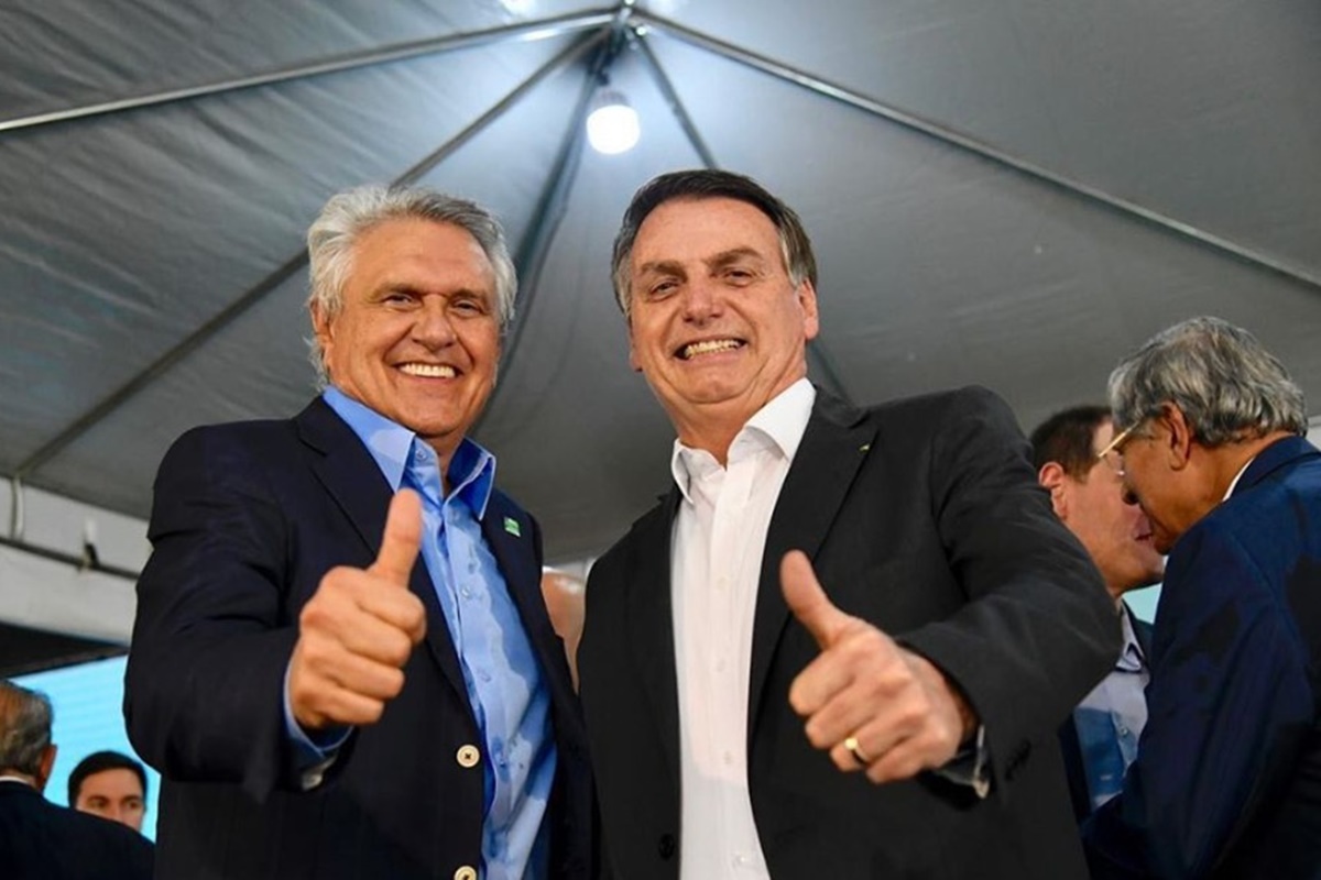 Bolsonaro dá sinais que pode apoiar Caiado, afirma colunista