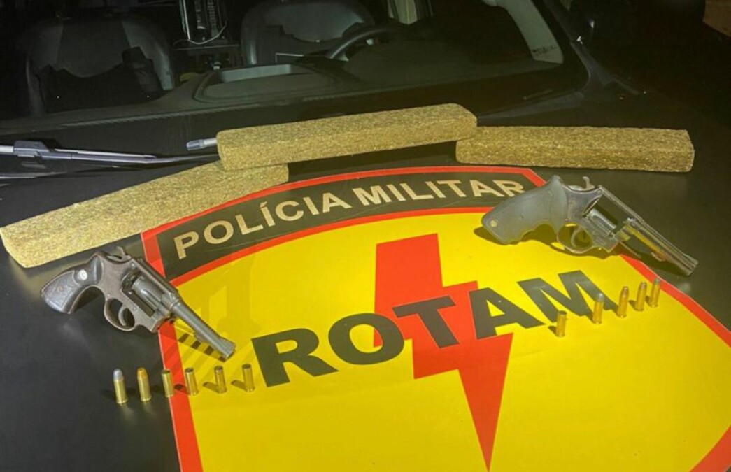 Goiânia: Dois suspeitos de tráfico e homicídios morrem em confronto com a Rotam Dois revólveres e três peças de maconha foram apreendidos
