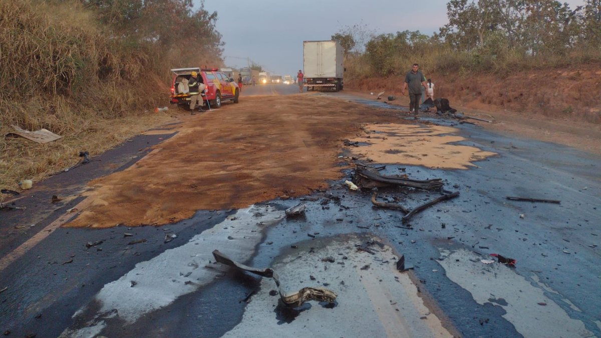 Motorista Morre Após Bater Contra Caminhão Na Go 020 Entre Palmelo E