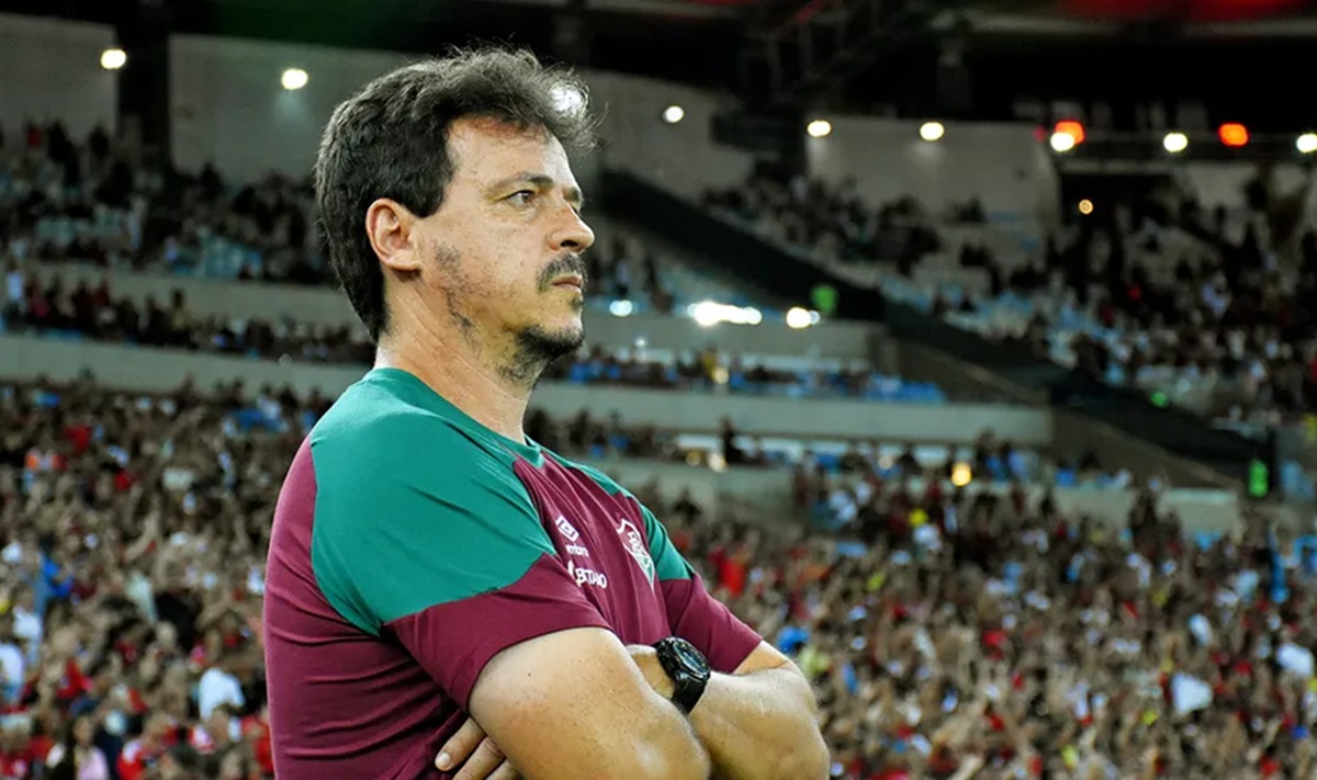 Fluminense anuncia demissão de Fernando Diniz e pede apoio da torcida