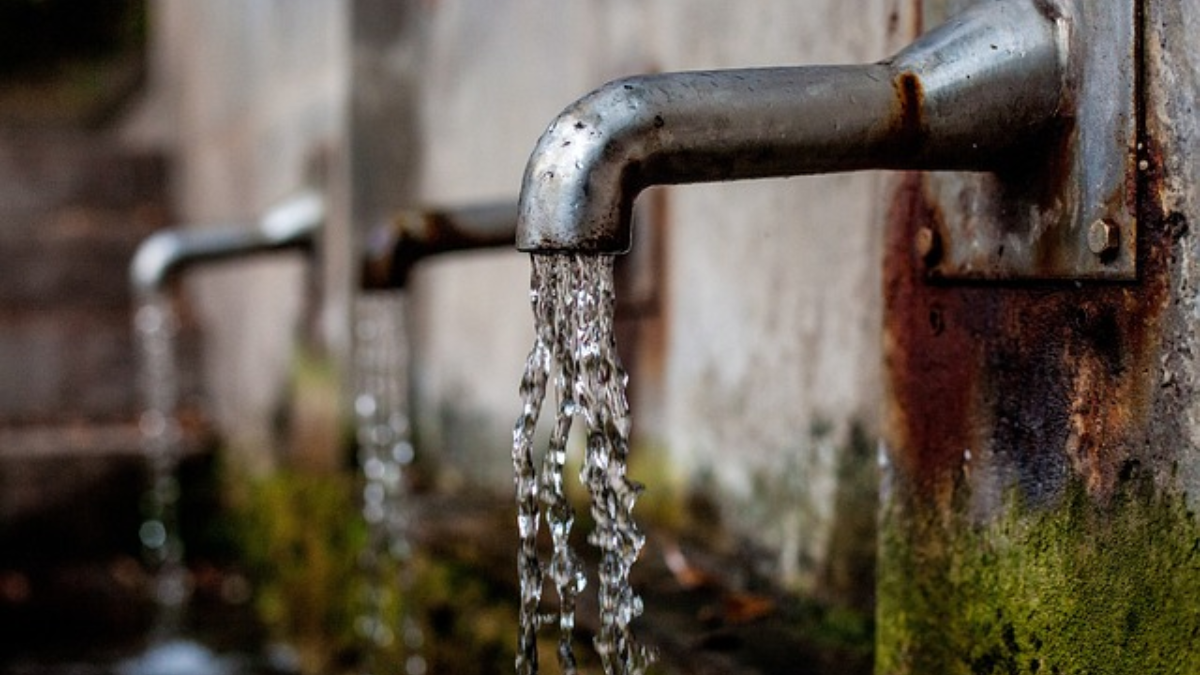 Manutenção da Saneago pode deixar 11 bairros de Goiânia sem água; lista restauração do sistema ocorra gradualmente durante a noite