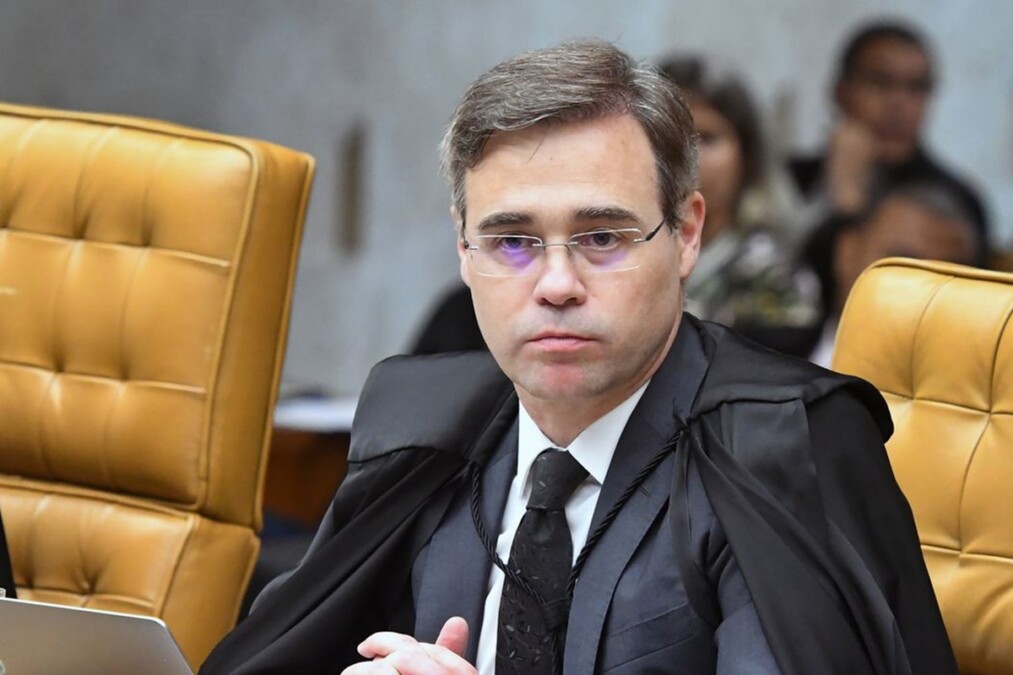 Ministro suspende normas que permitem salários acima do teto em Goiás