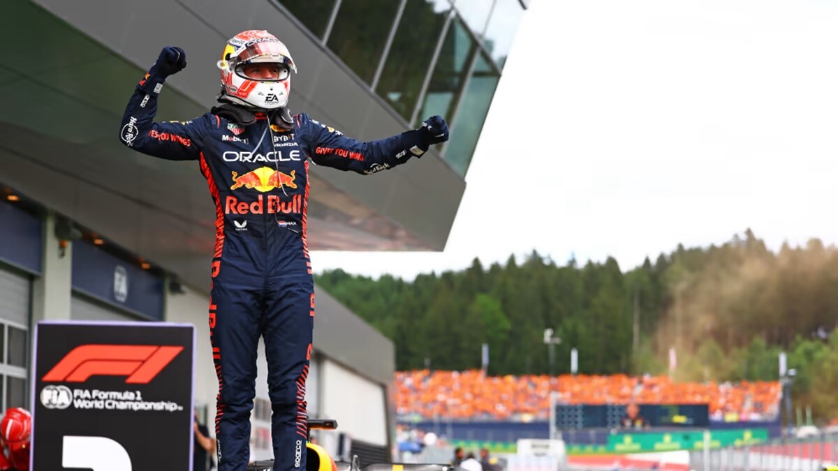 Verstappen comemora vitória na Fórmula 1