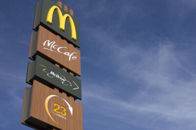 TST condena McDonald's a pagar R$ 2 milhões por trabalho de menores em chapas e fritadeiras