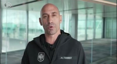 Luis Rubiales renunciará amanhã ao cargo de presidente da Real Federação Espanhola de Futebol.