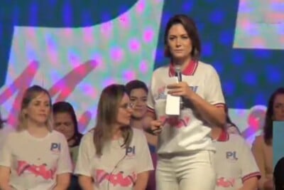 'Sempre tive medo de ir para o Serasa', diz Michelle Bolsonaro ao minimizar escândalo das joias