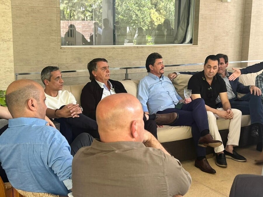 Bolsonaro na casa do Wilder Morais, em Goiânia