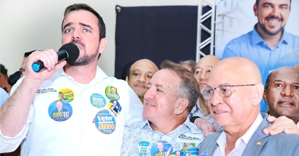 Gustavo Mendanha, Vilmar Mariano e Alcides Ribeiro caminharam juntos na campanha em 2022 (Foto: Divulgação/Governo de Goiás)