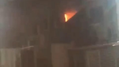 Homem pula do primeiro andar de prédio durante incêndio em Goiânia