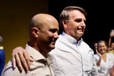 Vitor Hugo receberá título de cidadão goiano na cerimônia que homenageará Bolsonaro