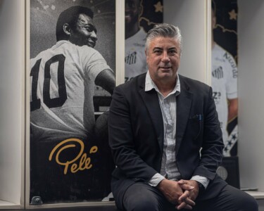 Alexandre Gallo no vestiário do Santos