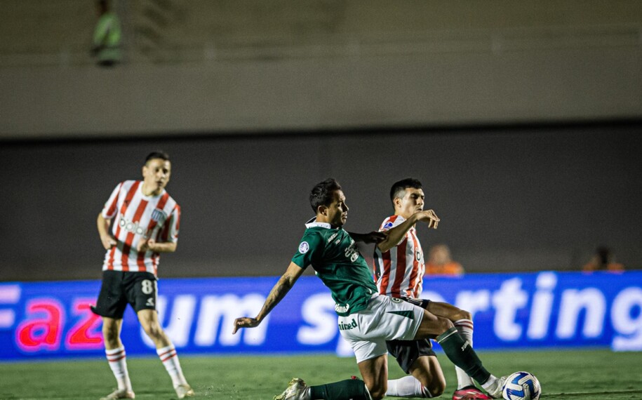 Goiás é derrotado novamente pelo Estudiantes e está eliminado da Sul-Americana