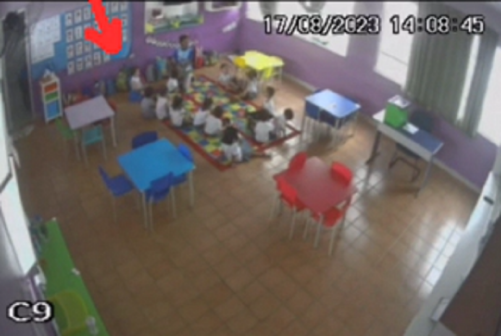 Câmera de monitoramento da escola