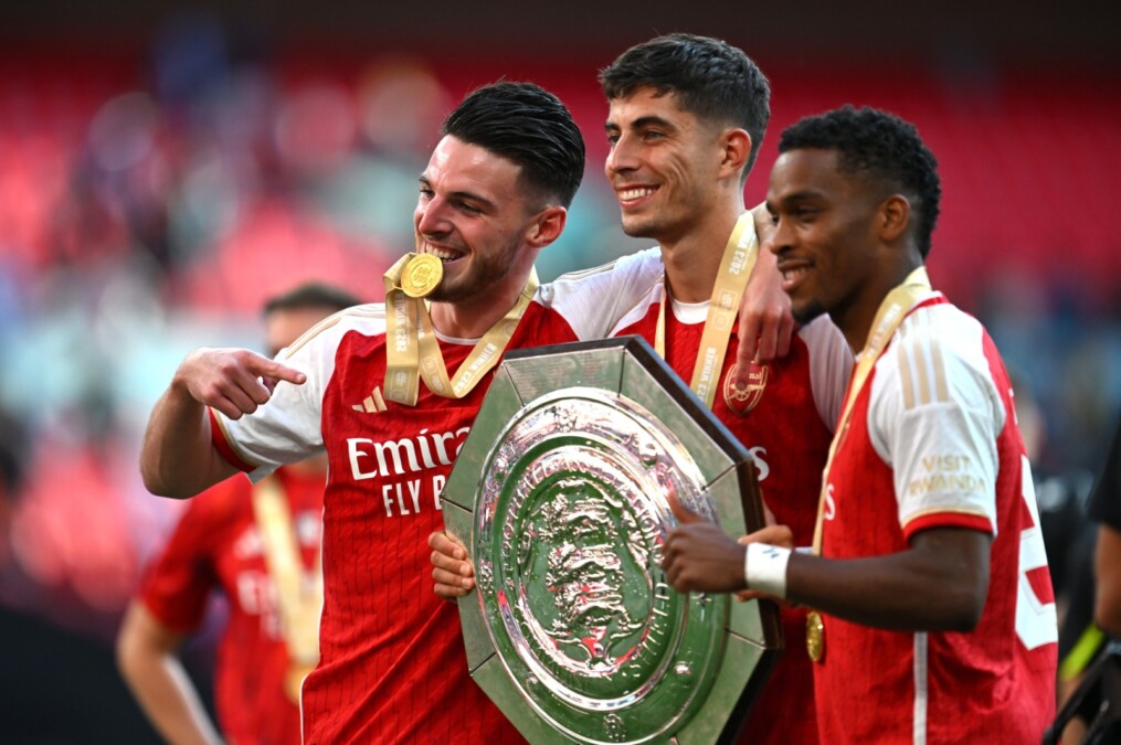 Jogadores do Arsenal comemorando título