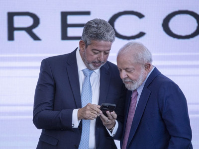 Arthur Lira, presidente da Câmara, e Lula (Foto: Agência Brasil)