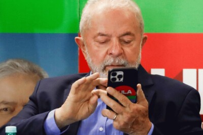 Governo Lula tem 33% de avaliação positiva e 33% de negativa Presidente vê estabilidade em segmentos pesquisados petista