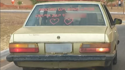 Mestre de obra anuncia em vidro do carro que está a procura de um novo amor, em Anápolis