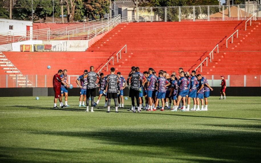 Para voltar a engrenar na Série B, Vila Nova duela contra o Avaí no OBA