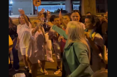 Bolsonaristas detidas no 8 de janeiro comemoram de tornozeleira eletrônica ao ganharem liberdade; vídeo mulheres cantam que a prisão